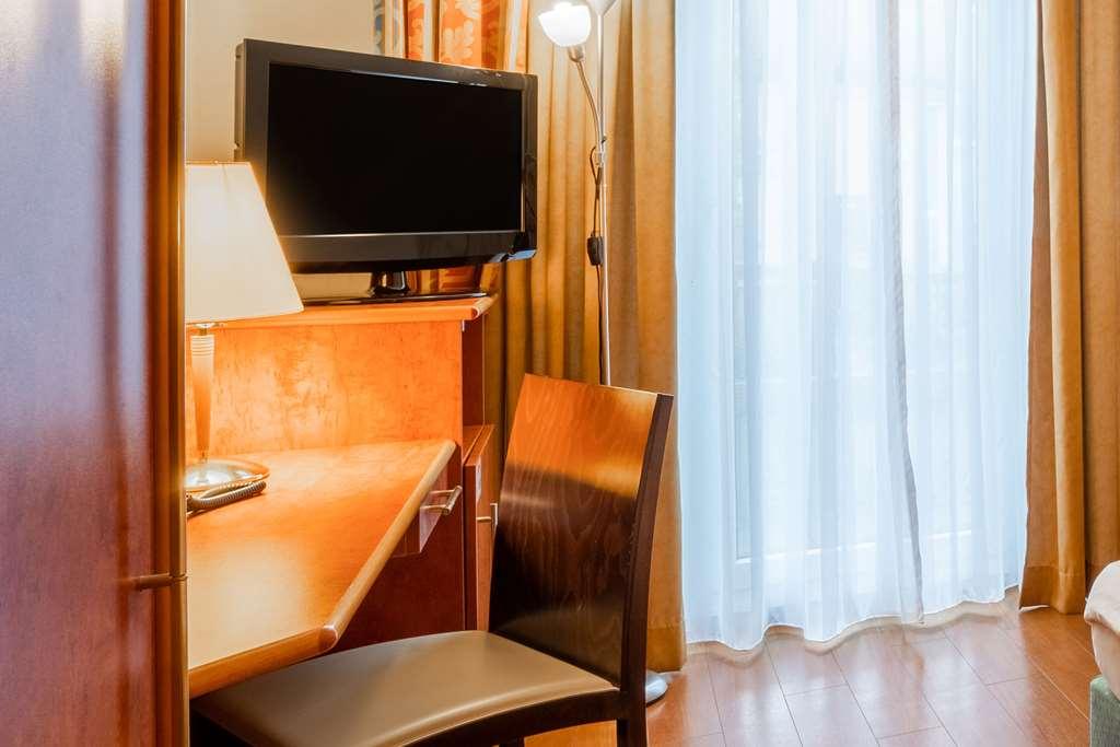 1, 2, Sleep Boardinghouse Unterschleissheim Zentrum Bilik gambar