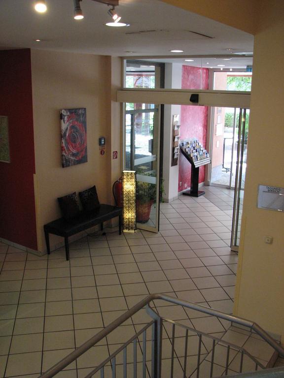 1, 2, Sleep Boardinghouse Unterschleissheim Zentrum Luaran gambar